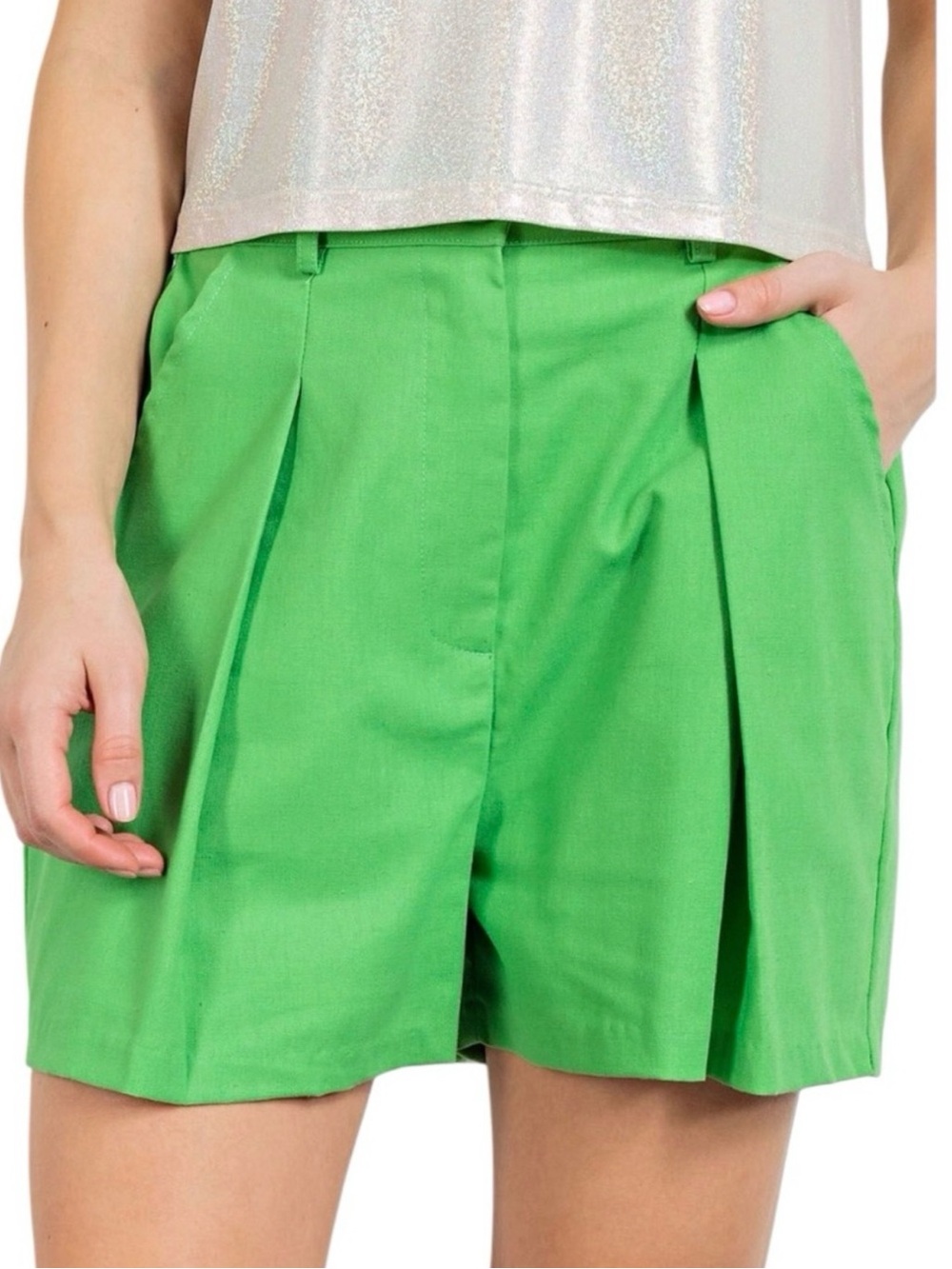 NWT_Easel Women’s High-Waist Polished Pleated Shorts in Signal Green_SZ Medium